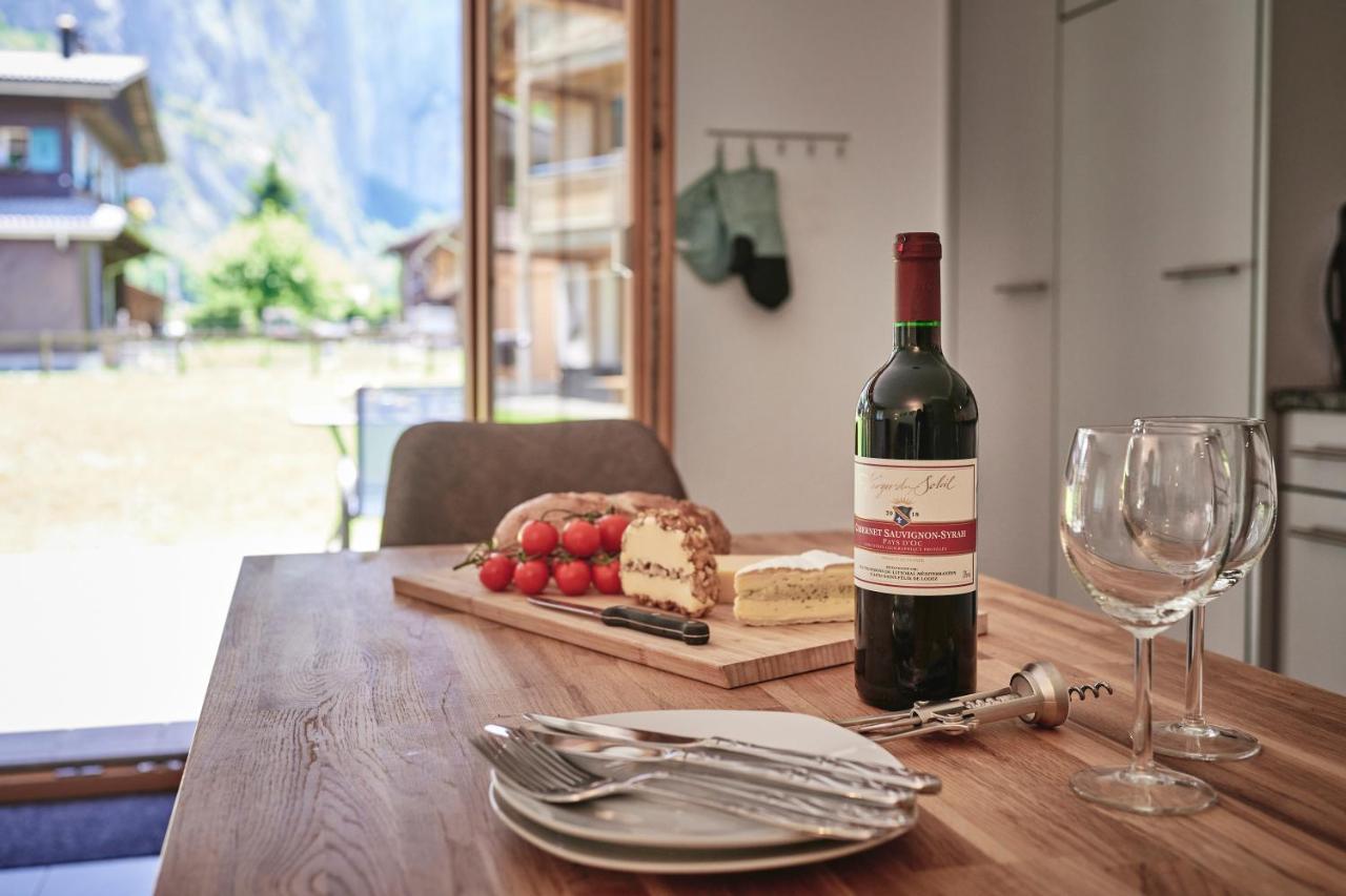 Apartment Truemmelbach, Comfortabl & Cozy, Private Terrace With Best Views Lauterbrunnen Exteriör bild