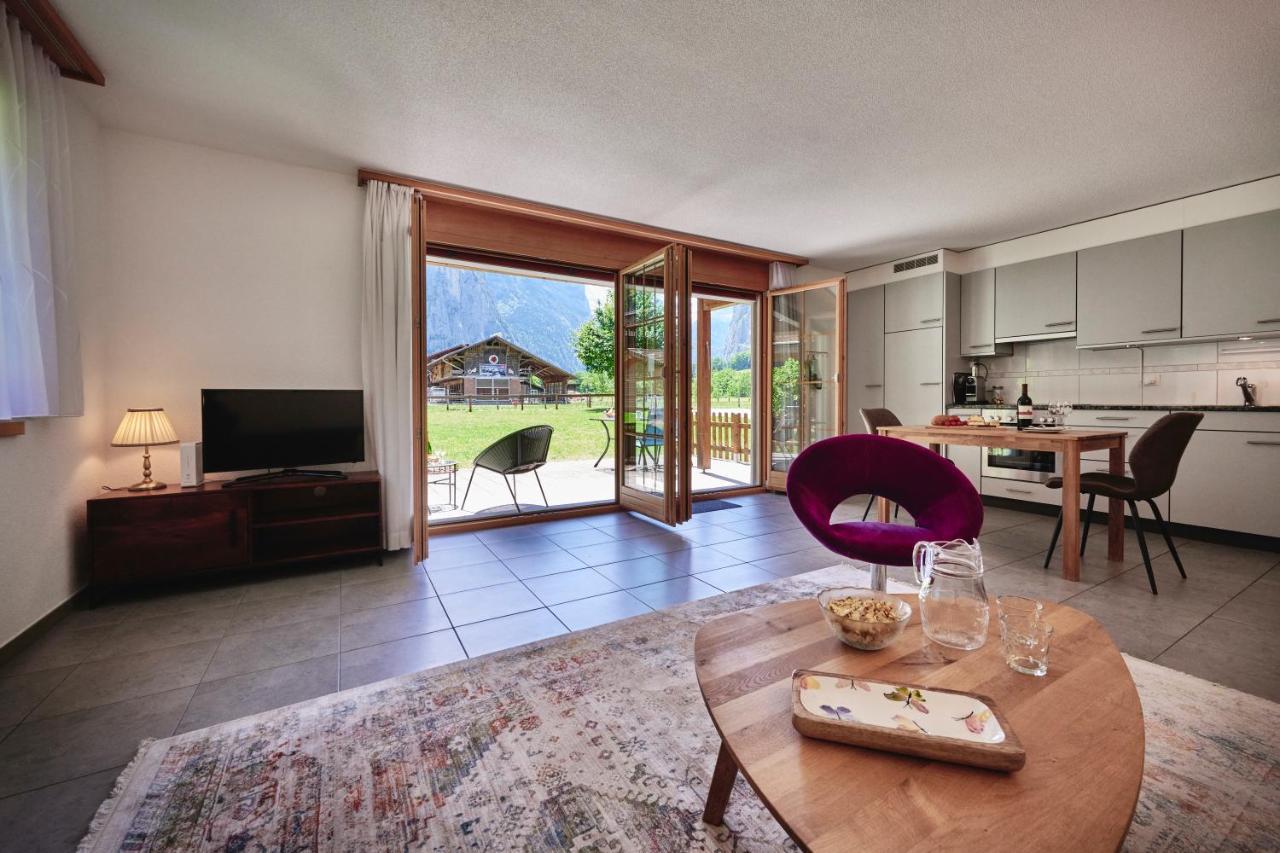 Apartment Truemmelbach, Comfortabl & Cozy, Private Terrace With Best Views Lauterbrunnen Exteriör bild